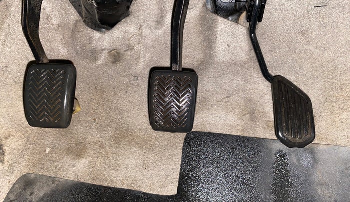 2014 Toyota Etios V, Petrol, Manual, 81,689 km, Pedals