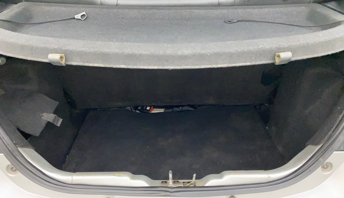 2019 Tata Tiago XT DIESEL, Diesel, Manual, 74,750 km, Boot Inside
