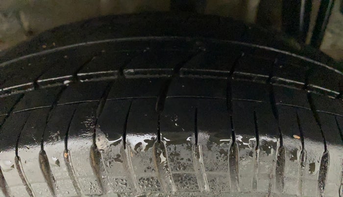 2019 Tata Tiago XT DIESEL, Diesel, Manual, 74,750 km, Left Rear Tyre Tread