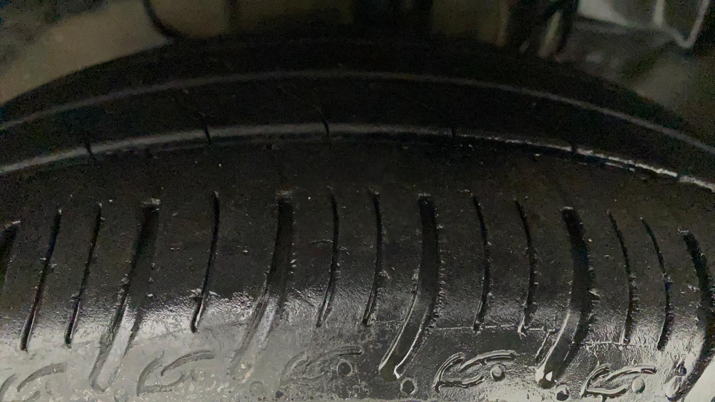 2019 Tata Tiago XT DIESEL, Diesel, Manual, 74,750 km, Right Front Tyre Tread