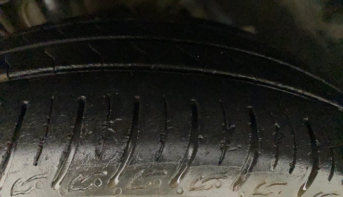 2019 Tata Tiago XT DIESEL, Diesel, Manual, 74,750 km, Left Front Tyre Tread