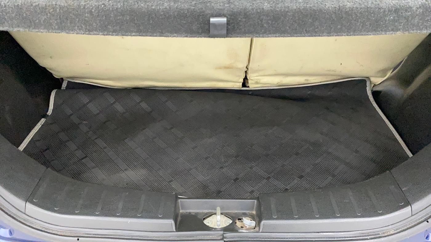 2015 Maruti Wagon R Stingray VXI, Petrol, Manual, 52,524 km, Boot Inside