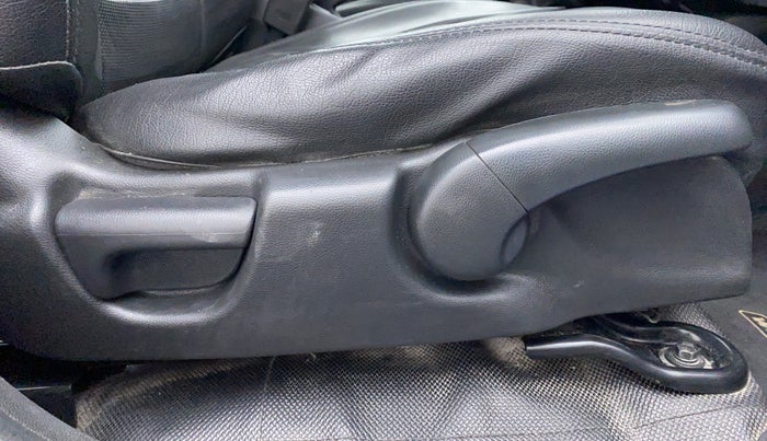 2019 Honda WR-V 1.5 i-DTEC VX MT, Diesel, Manual, 61,160 km, Driver Side Adjustment Panel