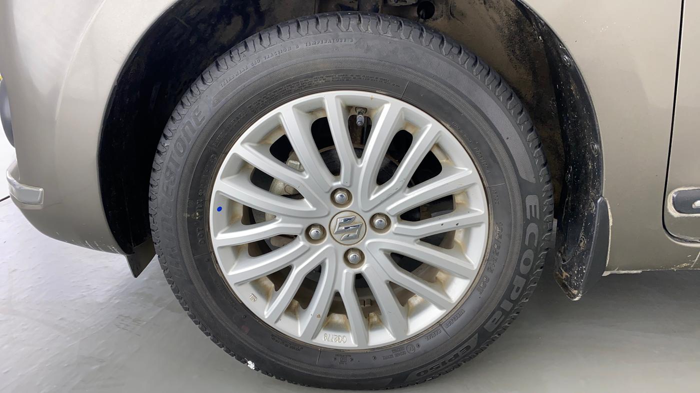 2019 Maruti Dzire ZXI AMT, Petrol, Automatic, 31,142 km, Left Front Wheel