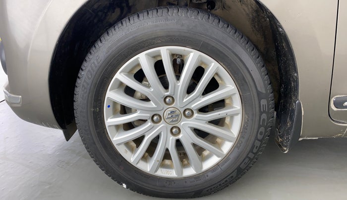 2019 Maruti Dzire ZXI AMT, Petrol, Automatic, 31,142 km, Left Front Wheel