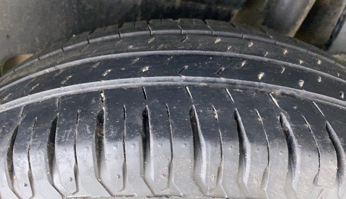2019 Maruti Dzire ZXI AMT, Petrol, Automatic, 31,142 km, Left Rear Tyre Tread