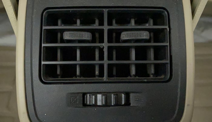 2019 Maruti Dzire ZXI AMT, Petrol, Automatic, 31,142 km, Rear AC Vents