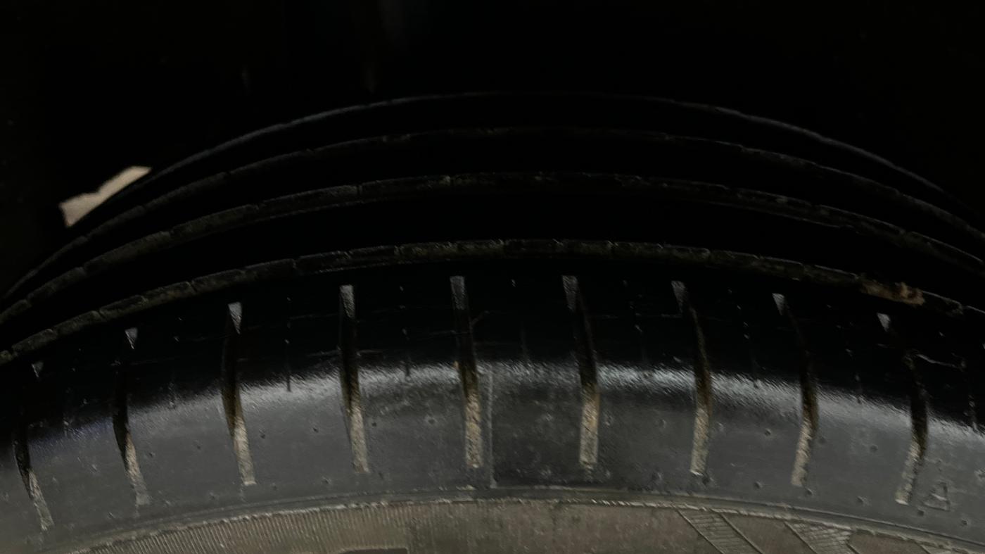 2018 Maruti Baleno ZETA CVT PETROL 1.2, Petrol, Automatic, 22,008 km, Right Rear Tyre Tread