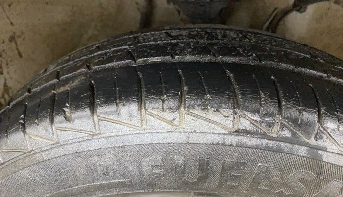 2021 Maruti Alto LXI O, Petrol, Manual, 19,448 km, Right Front Tyre Tread