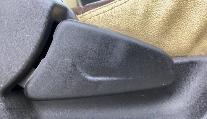 2018 Datsun Redi Go A, Petrol, Manual, 83,349 km, Driver Side Adjustment Panel