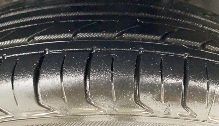 2018 Datsun Redi Go A, Petrol, Manual, 83,349 km, Right Front Tyre Tread