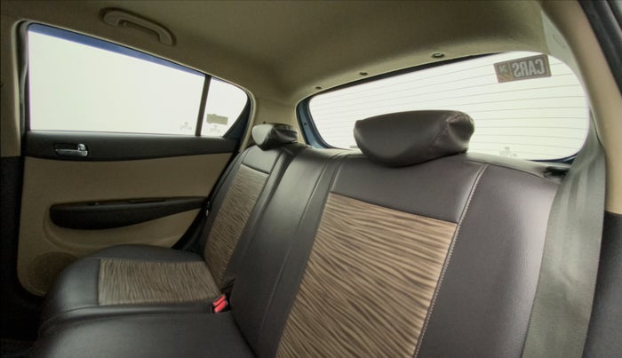 2014 Hyundai i20 ASTA 1.4 CRDI, Diesel, Manual, 65,429 km, Right Side Rear Door Cabin