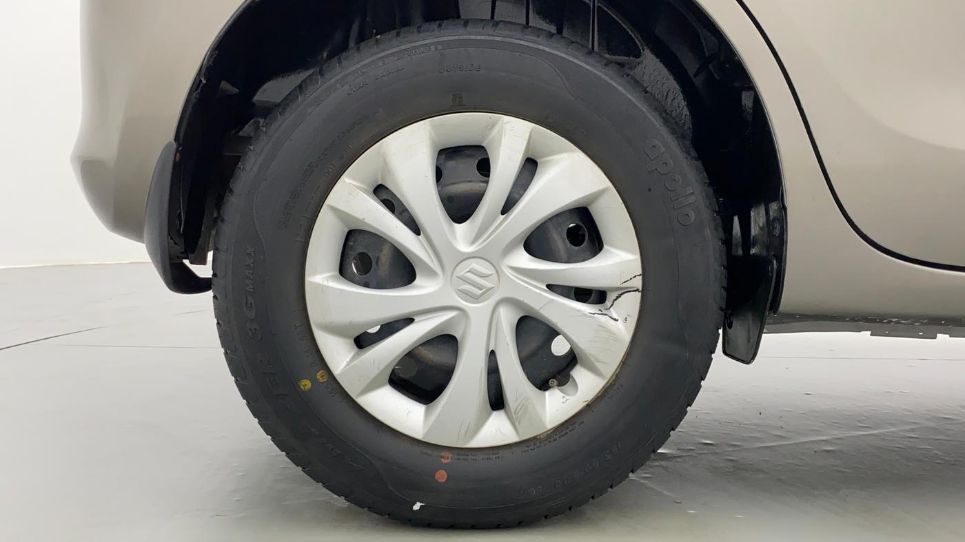 2018 Maruti Swift VXI D, Petrol, Manual, 31,342 km, Right Rear Wheel
