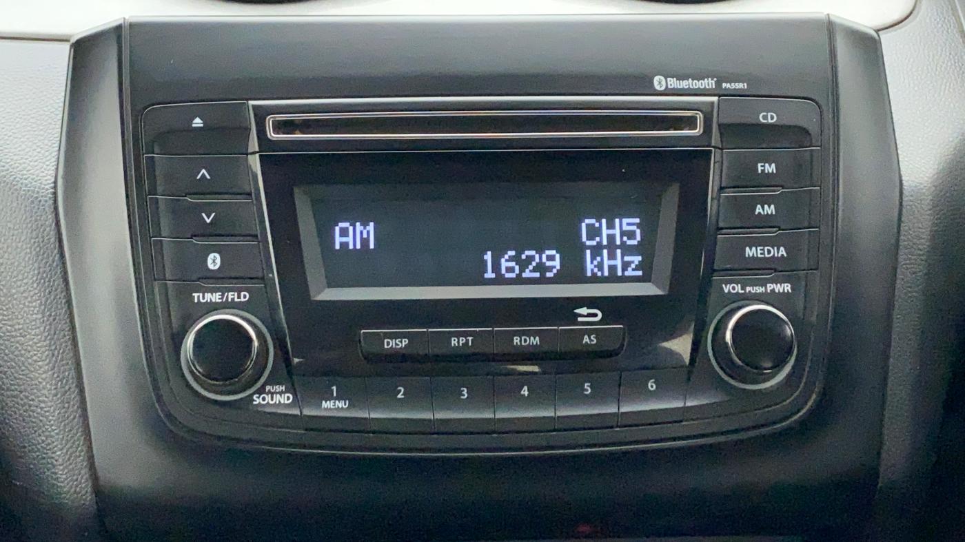 2018 Maruti Swift VXI D, Petrol, Manual, 31,342 km, Infotainment System