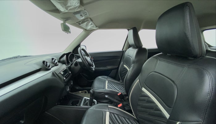 2018 Maruti Swift VXI D, Petrol, Manual, 31,342 km, Right Side Front Door Cabin