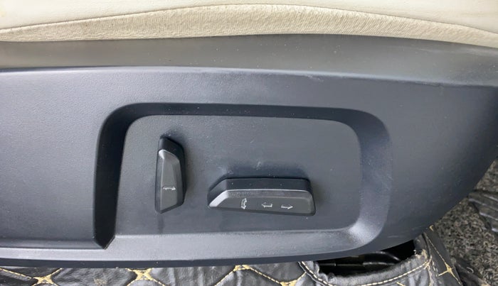 2021 Tata Safari XZA+  KRYOTEC, Diesel, Automatic, 16,533 km, Driver Side Adjustment Panel