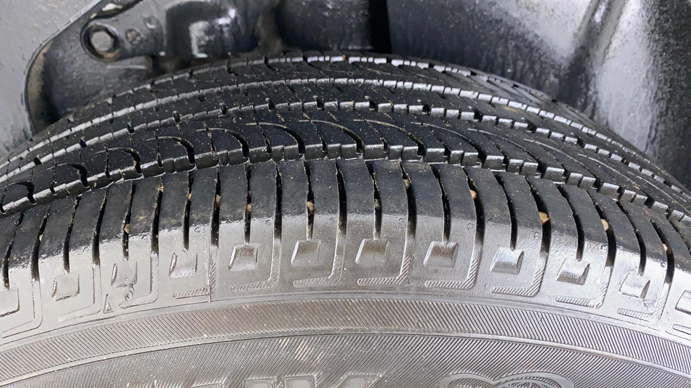 2021 Tata Safari XZA+  KRYOTEC, Diesel, Automatic, 16,533 km, Left Rear Tyre Tread