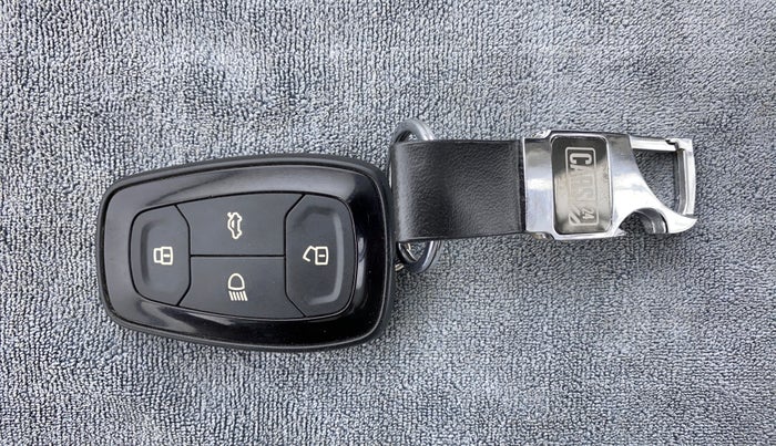 2021 Tata Safari XZA+  KRYOTEC, Diesel, Automatic, 16,533 km, Key Close Up