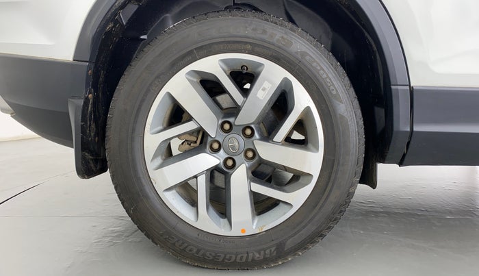 2021 Tata Safari XZA+  KRYOTEC, Diesel, Automatic, 16,533 km, Right Rear Wheel