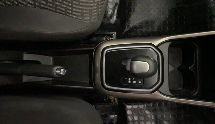 2019 Maruti IGNIS DELTA 1.2 AMT, Petrol, Automatic, 61,737 km, Gear Lever