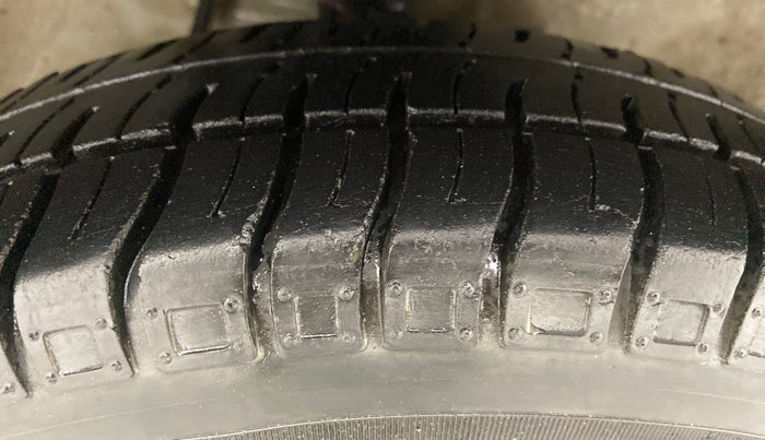 2018 Maruti Alto 800 LXI, Petrol, Manual, 21,316 km, Right Front Tyre Tread