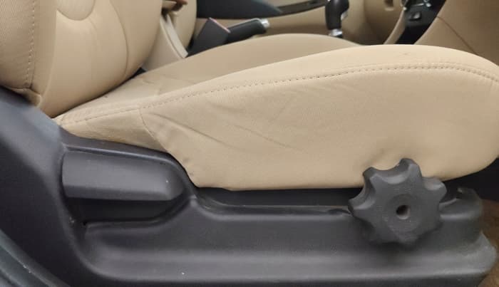 2017 Hyundai Verna 1.6 VTVT SX, Petrol, Manual, 82,518 km, Driver Side Adjustment Panel