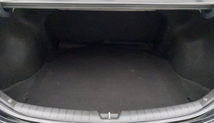 2021 Hyundai Verna SX (O) 1.5 CRDI, Diesel, Manual, 49,462 km, Boot Inside
