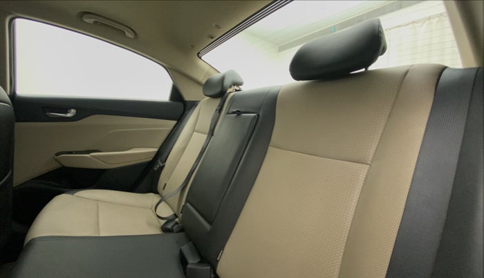 2021 Hyundai Verna SX (O) 1.5 CRDI, Diesel, Manual, 49,462 km, Right Side Rear Door Cabin