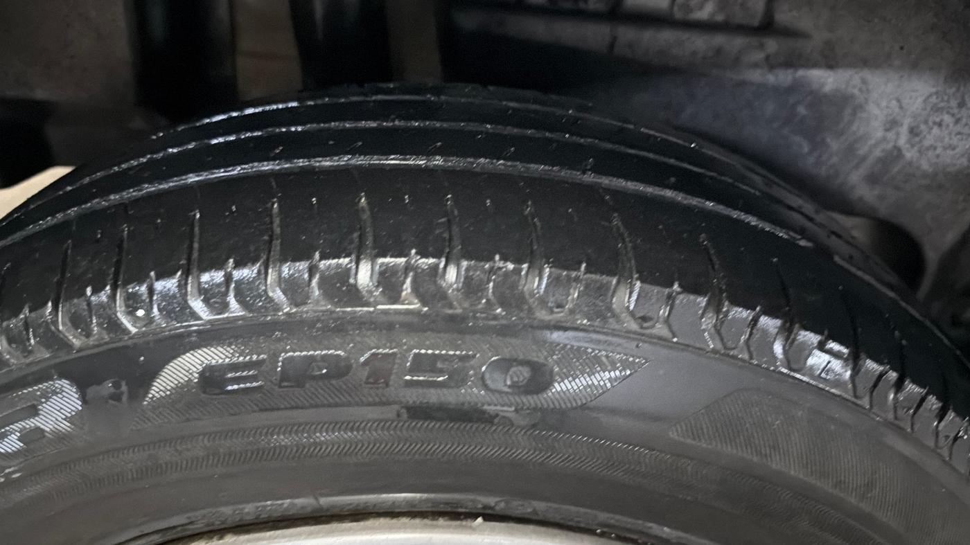 2018 Maruti Dzire LXI, Petrol, Manual, 70,035 km, Right Rear Tyre Tread