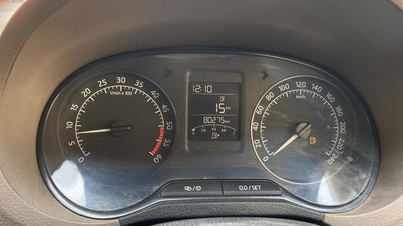 2015 Skoda Rapid AMBITION 1.5 TDI, Diesel, Manual, 80,270 km, Odometer Image