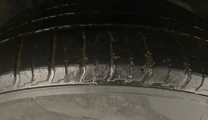 2019 Tata NEXON XZ PLUS DIESEL, Diesel, Manual, 1,26,225 km, Right Front Tyre Tread