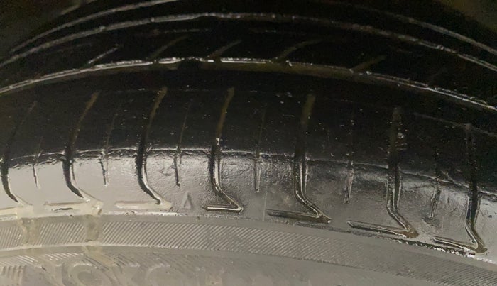 2019 Tata NEXON XZ PLUS DIESEL, Diesel, Manual, 1,26,225 km, Right Rear Tyre Tread