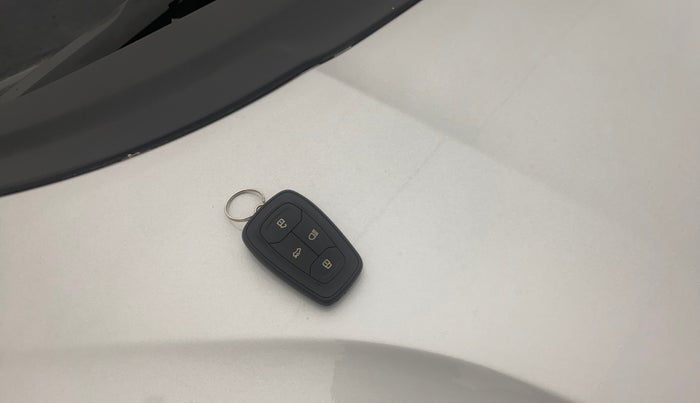 2019 Tata NEXON XZ PLUS DIESEL, Diesel, Manual, 1,26,225 km, Key Close Up