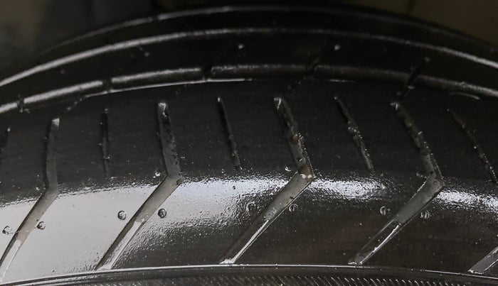2022 Maruti Celerio ZXI PLUS AGS, Petrol, Automatic, 6,437 km, Left Front Tyre Tread