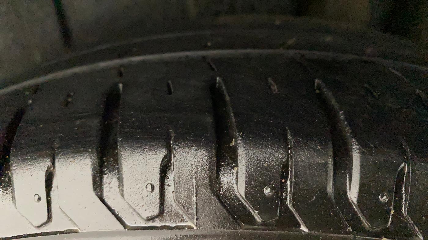 2021 Maruti XL6 ZETA MT, Petrol, Manual, 23,011 km, Left Rear Tyre Tread
