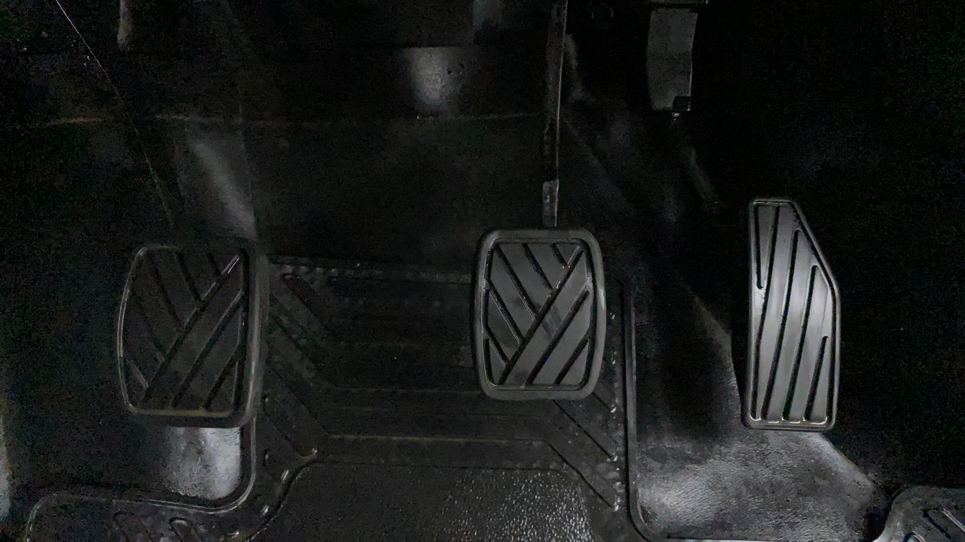 2021 Maruti XL6 ZETA MT, Petrol, Manual, 23,011 km, Pedals
