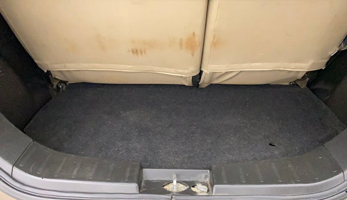 2017 Maruti Wagon R 1.0 VXI AMT, Petrol, Automatic, 18,580 km, Boot Inside
