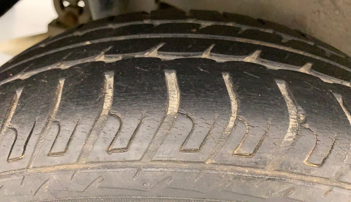 2017 Maruti Wagon R 1.0 VXI AMT, Petrol, Automatic, 18,580 km, Right Rear Tyre Tread