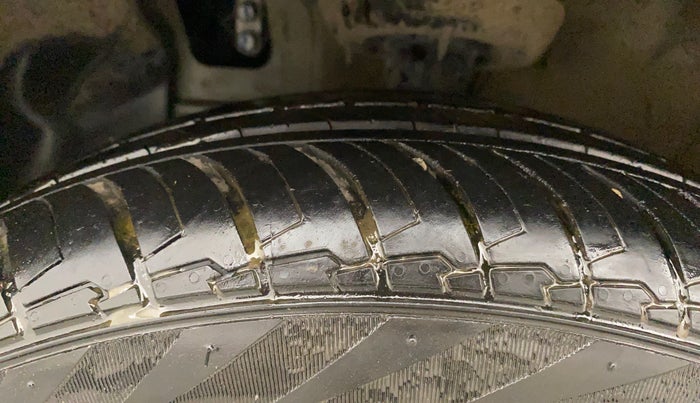 2024 Hyundai EXTER SX(O) 1.2 AMT, Petrol, Automatic, 9,598 km, Left Front Tyre Tread