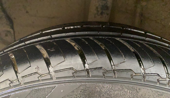 2024 Hyundai EXTER SX(O) 1.2 AMT, Petrol, Automatic, 9,598 km, Right Rear Tyre Tread