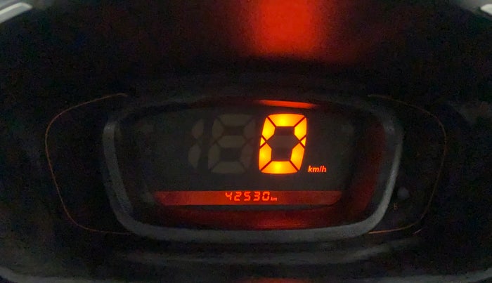 2017 Renault Kwid RXT 0.8, Petrol, Manual, 42,686 km, Odometer Image