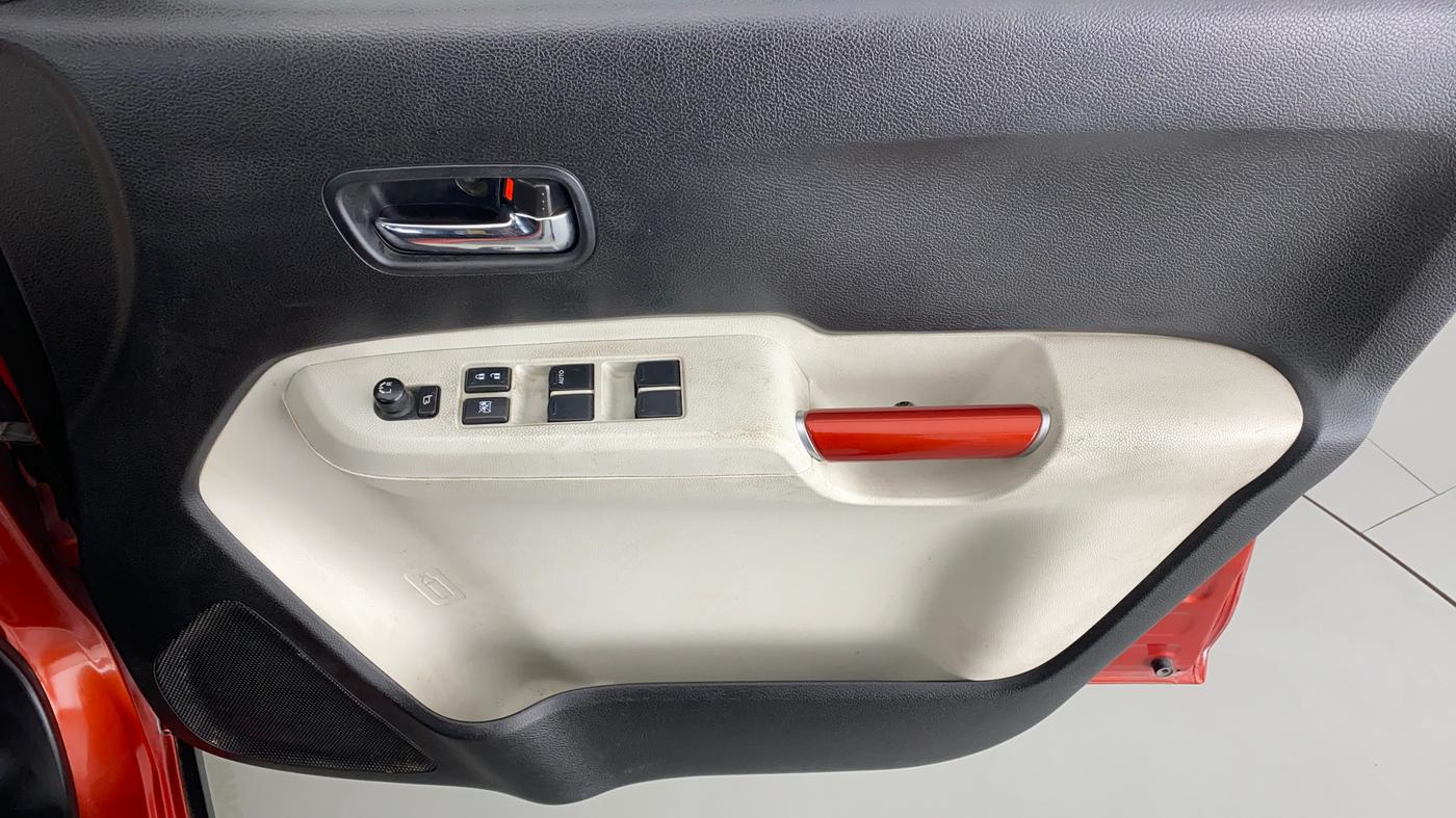 2019 Maruti IGNIS ALPHA 1.2 K12 AMT, Petrol, Automatic, 59,936 km, Driver Side Door Panels Control