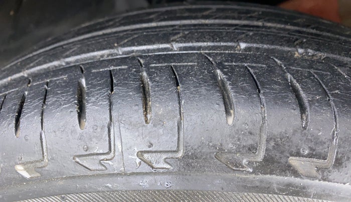 2019 Maruti IGNIS ALPHA 1.2 K12 AMT, Petrol, Automatic, 59,936 km, Left Front Tyre Tread