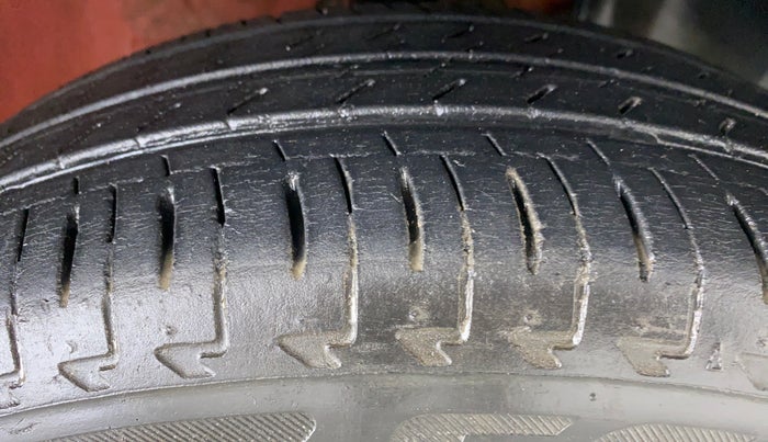 2019 Maruti IGNIS ALPHA 1.2 K12 AMT, Petrol, Automatic, 59,936 km, Right Front Tyre Tread