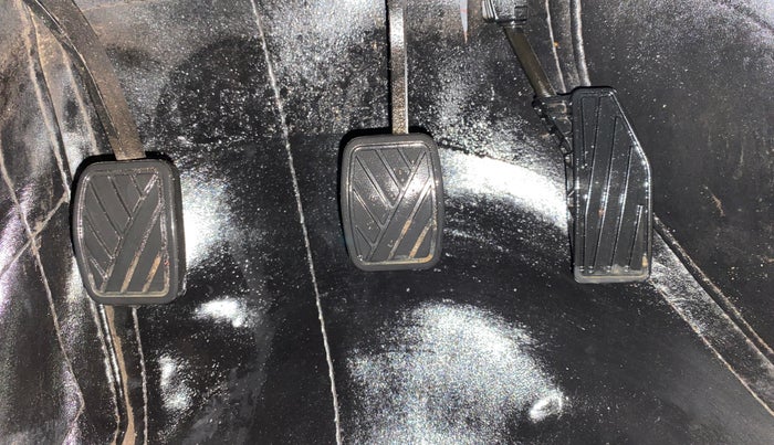 2021 Maruti Swift VXI, CNG, Manual, 32,199 km, Pedals