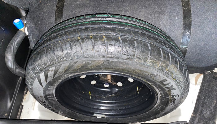 2021 Maruti Swift VXI, CNG, Manual, 32,199 km, Spare Tyre