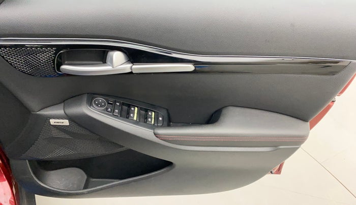 2021 KIA SELTOS GTX PLUS 1.4 PETROL DUAL TONE, Petrol, Manual, 13,616 km, Driver Side Door Panels Control