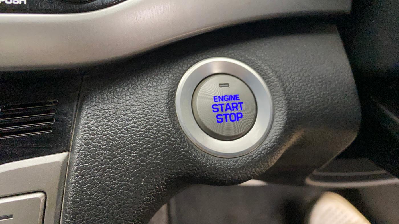2017 Hyundai New Elantra 2.0 SX(O) AT PETROL, Petrol, Automatic, 1,07,632 km, Keyless Start/ Stop Button