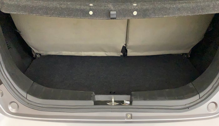 2014 Maruti Wagon R 1.0 VXI, Petrol, Manual, 25,749 km, Boot Inside