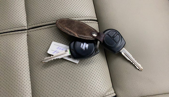 2014 Maruti Wagon R 1.0 VXI, Petrol, Manual, 25,749 km, Key Close Up